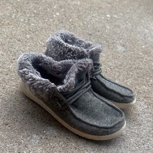 Hey Dude Kids Gray Furry Boots